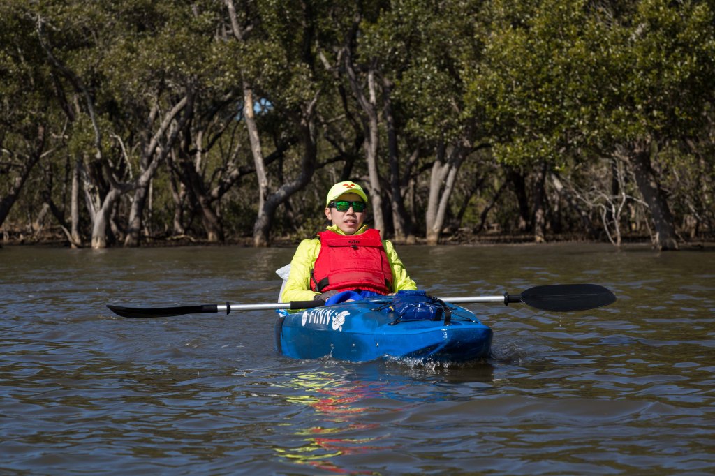 Kayaking along the Hawkesbury River